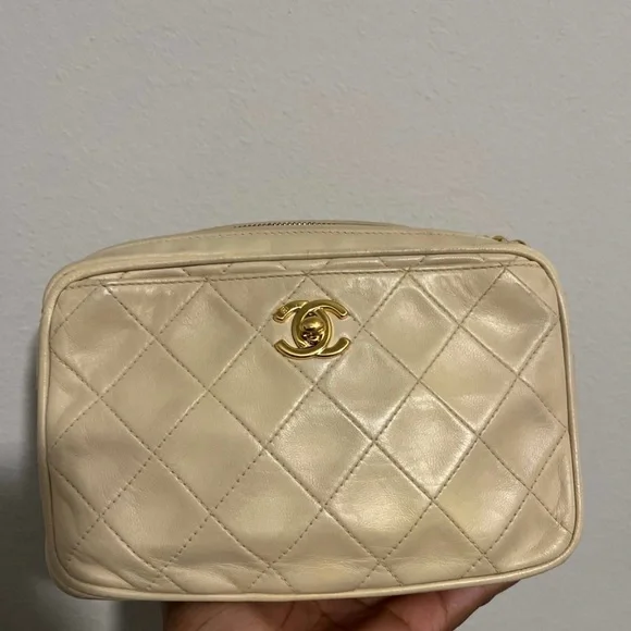 Chanel Cream Quilted Leather Crossbody Bag - Picture 7 of 12